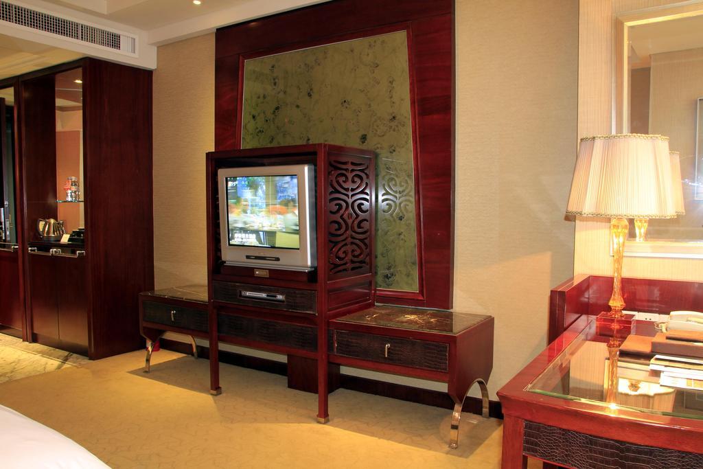 Grand Oriental Hotel Dongguan  Exteriör bild