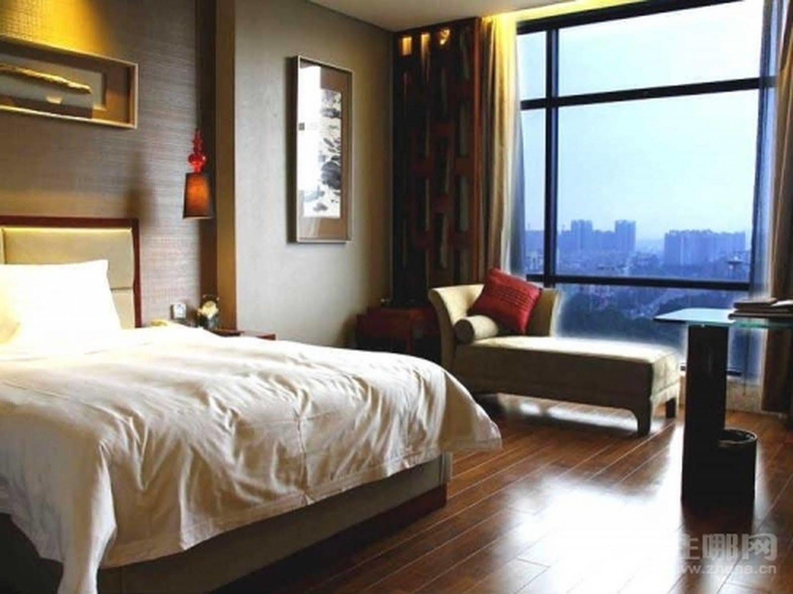 Grand Oriental Hotel Dongguan  Exteriör bild