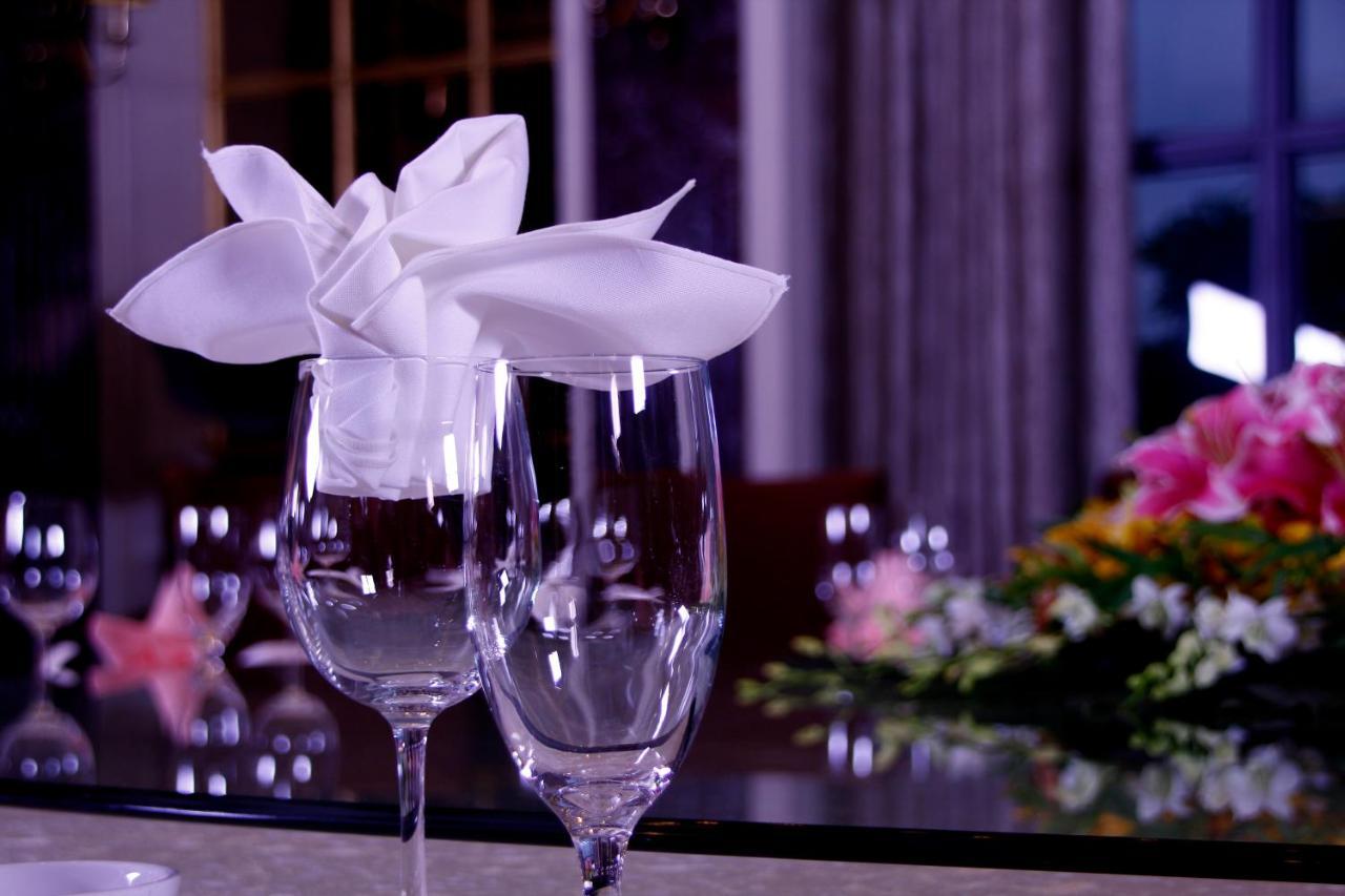 Grand Oriental Hotel Dongguan  Exteriör bild
